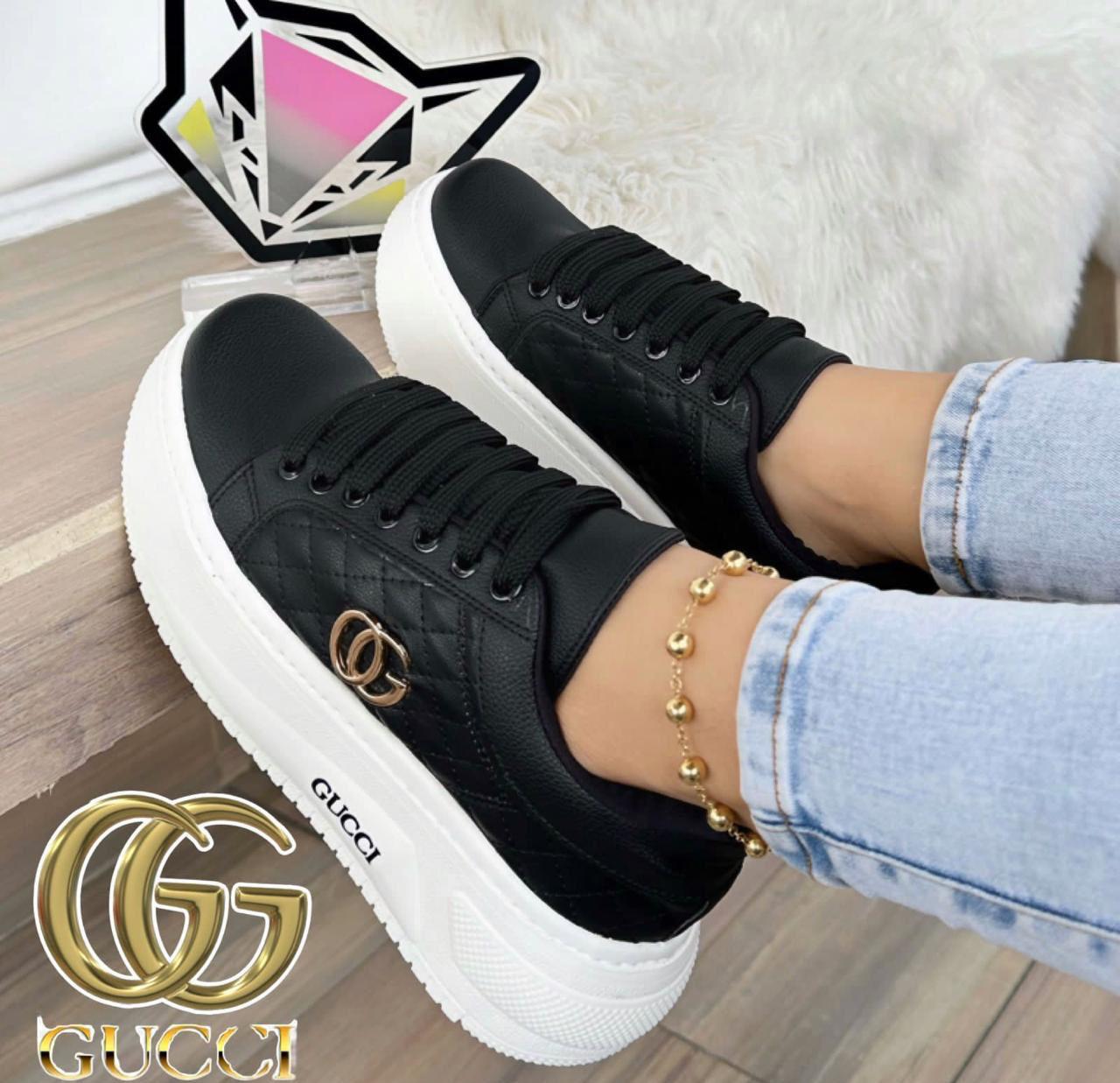 Bellos tenis Gucci Amc Negro